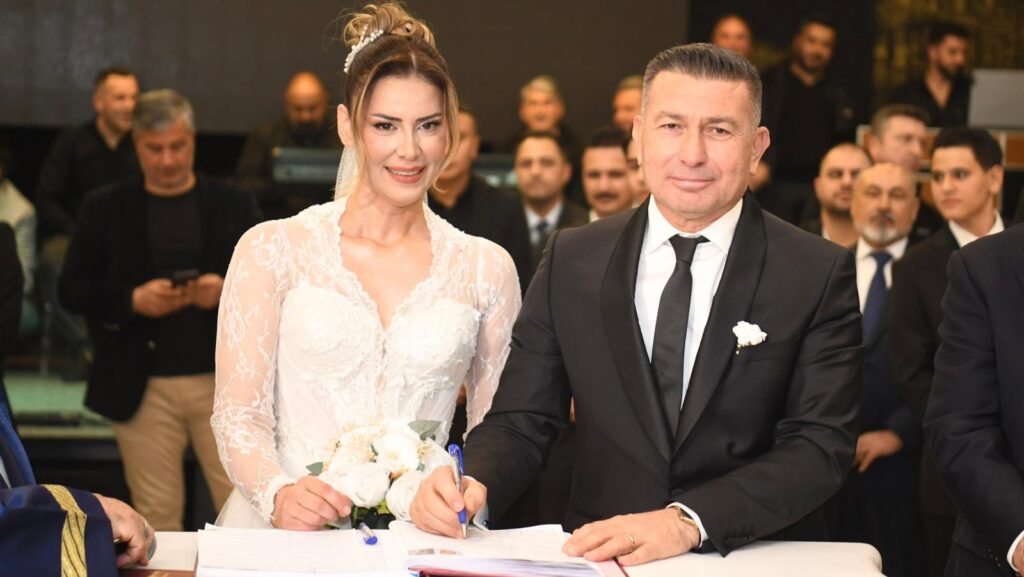 Başkan Şimşek dünya evine girdi