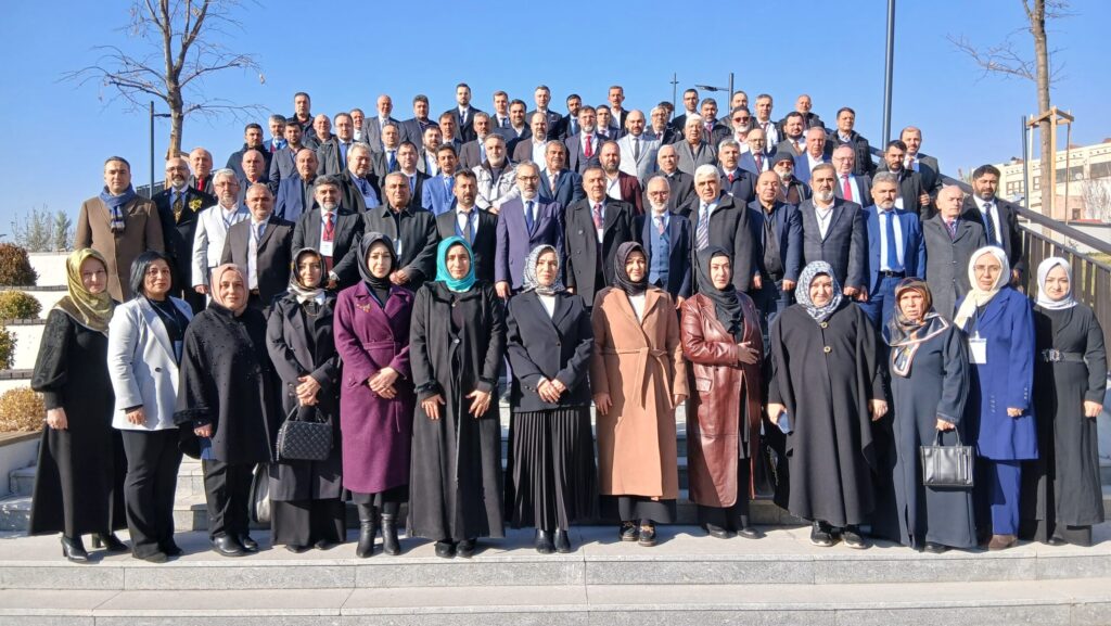 Yeni kurulan partide bir Karaisalılı… Huzur Partisi resmen kuruldu…