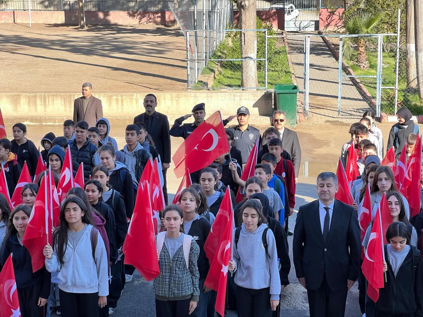 Karaisalı’da Okullar Mercek Altında! Kaymakam Bozoğlan’dan Güvenlik Mesajı